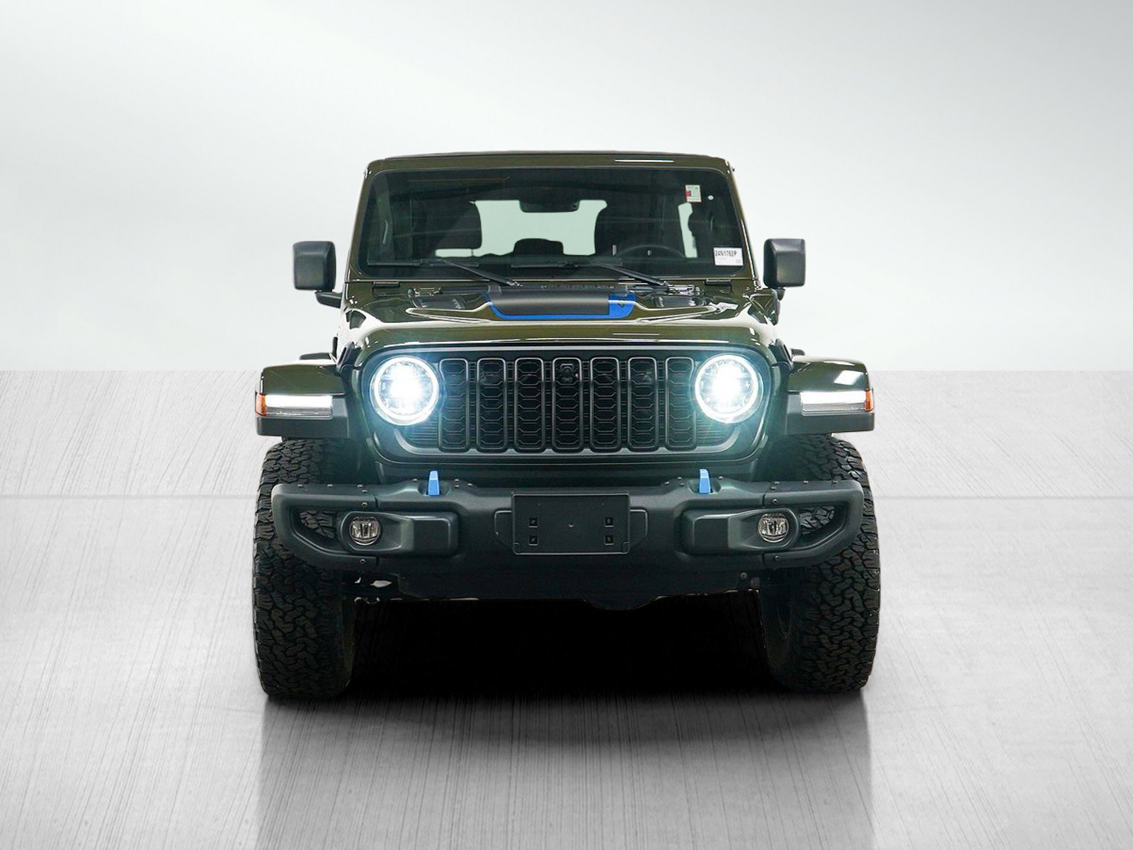 Used 2024 Jeep Wrangler Unlimited Rubicon 4xe AWD/4WD image 9