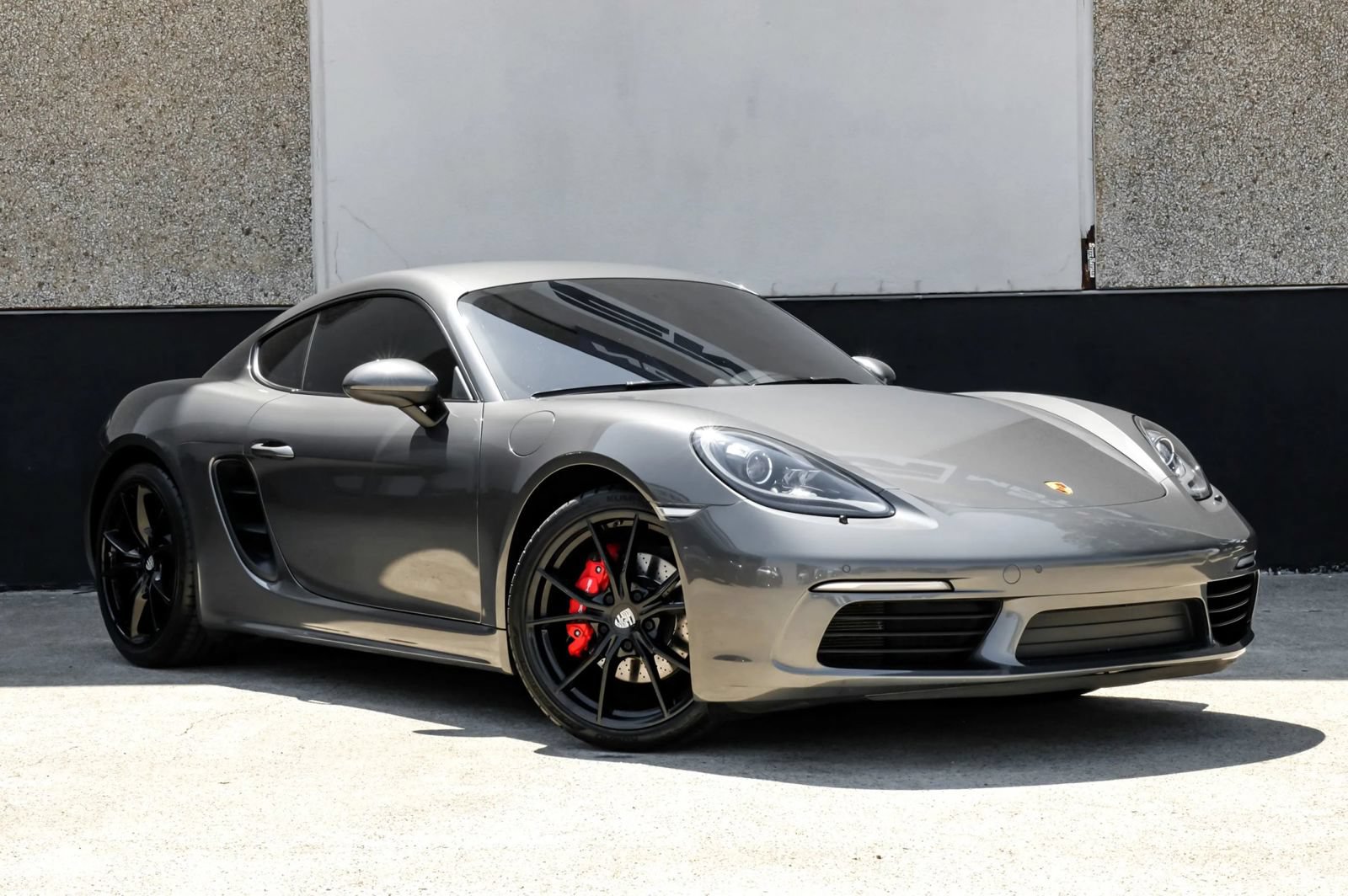 Used 2019 Porsche 718 Cayman S RWD image 5