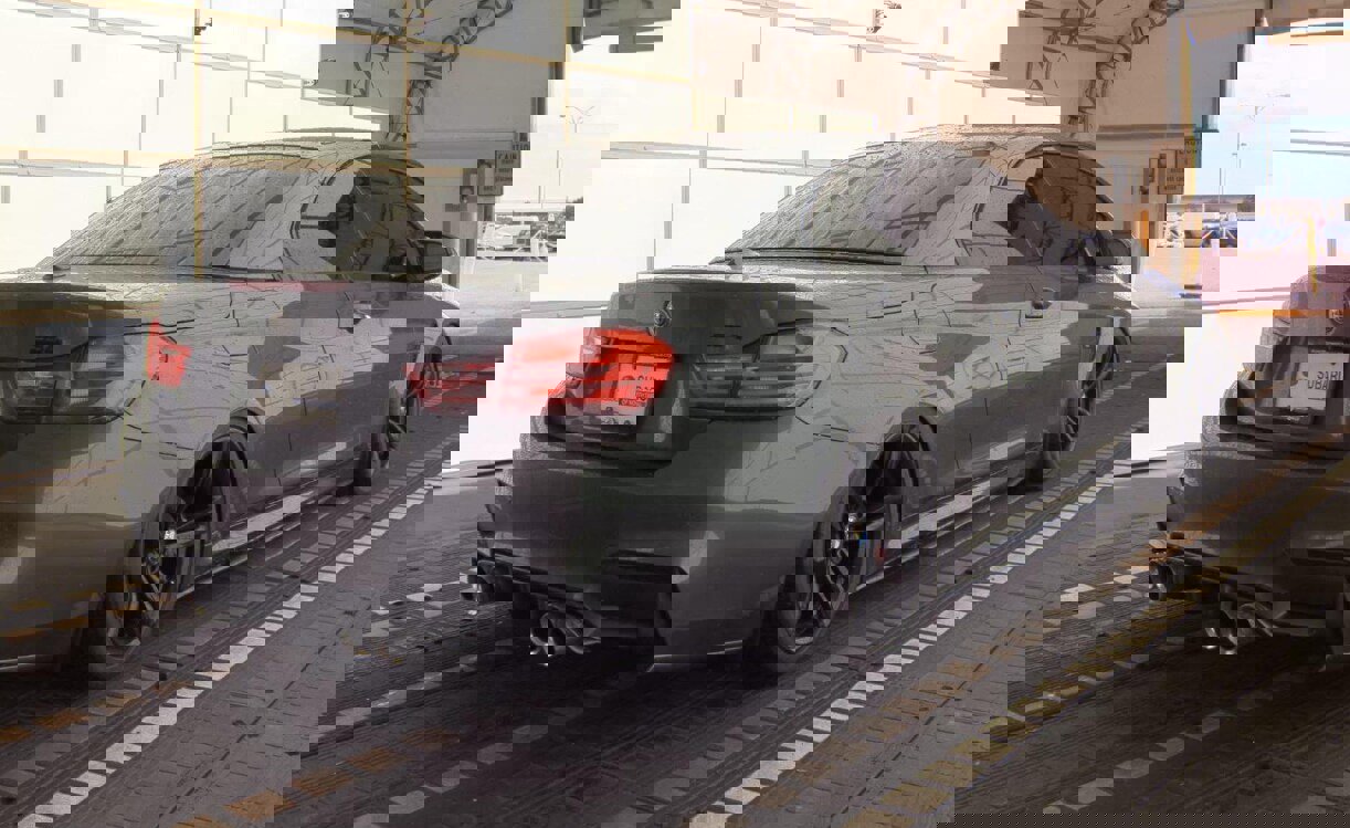 Used 2016 BMW M4 image 5