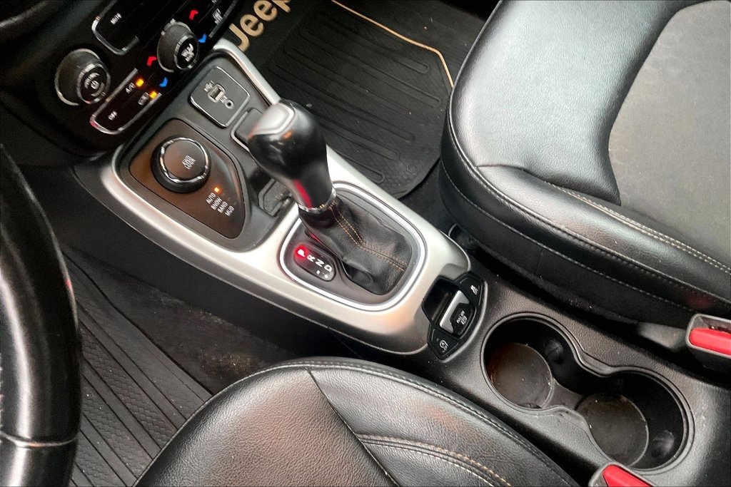 Used 2019 Jeep Compass Latitude w/ Popular Equipment Group AWD/4WD image 16