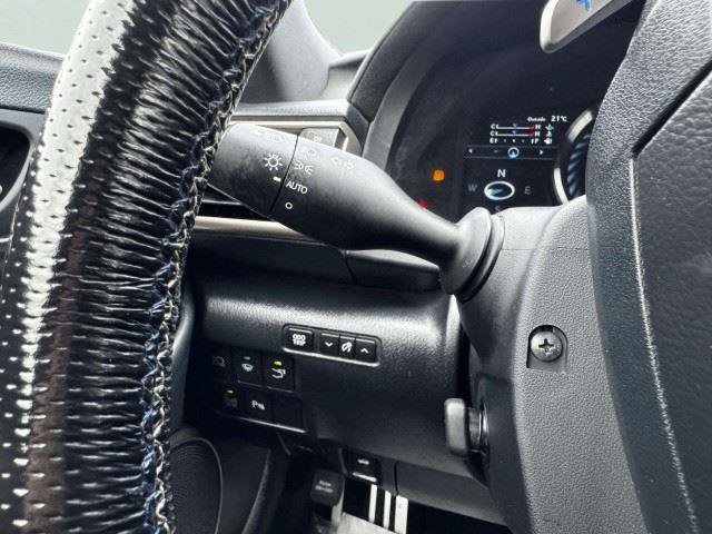 Used 2017 Lexus RC F RWD image 33