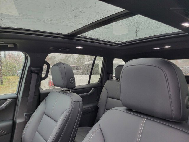 Used 2024 GMC Acadia Elevation w/ Luxury Package image 26