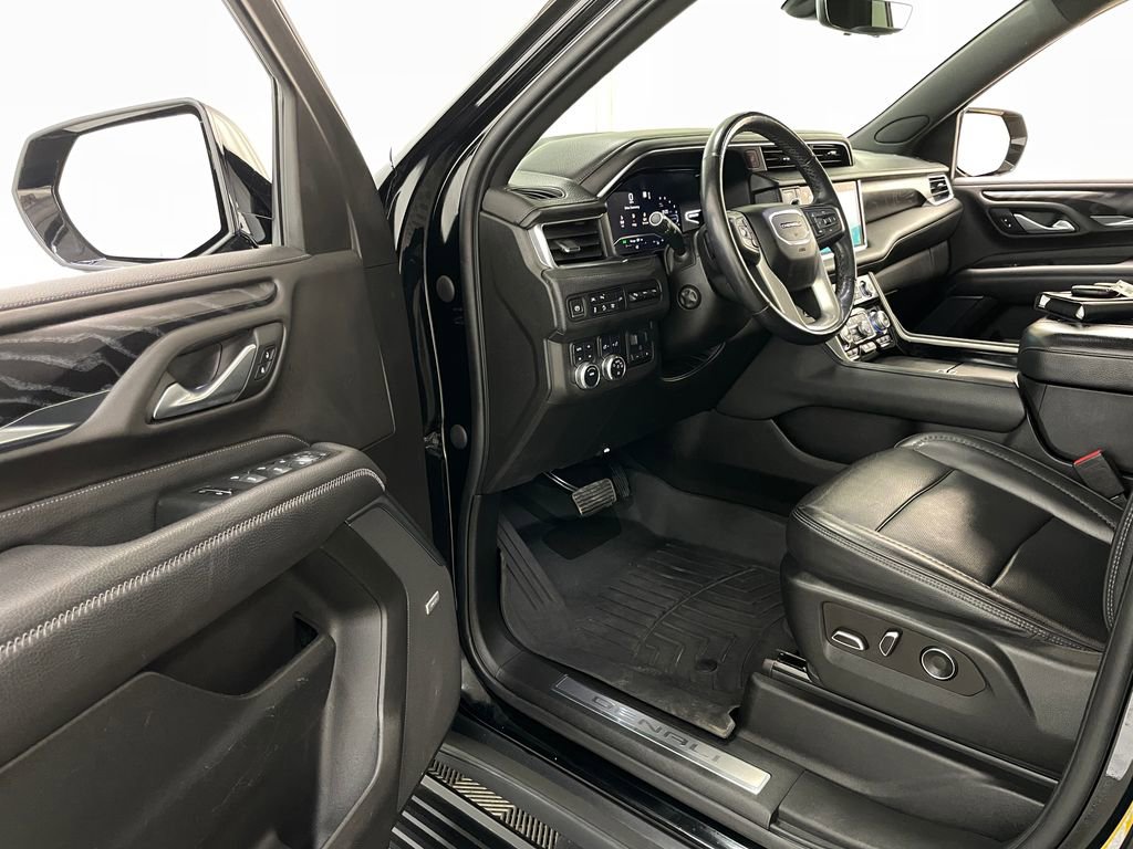 Certified 2022 GMC Yukon Denali w/ Denali Premium Package image 31