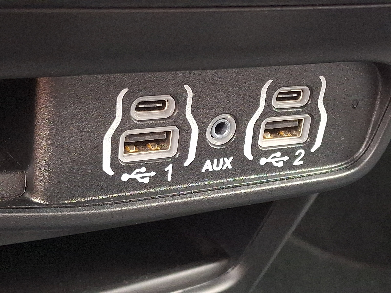 Used 2025 Chrysler Pacifica Select image 25