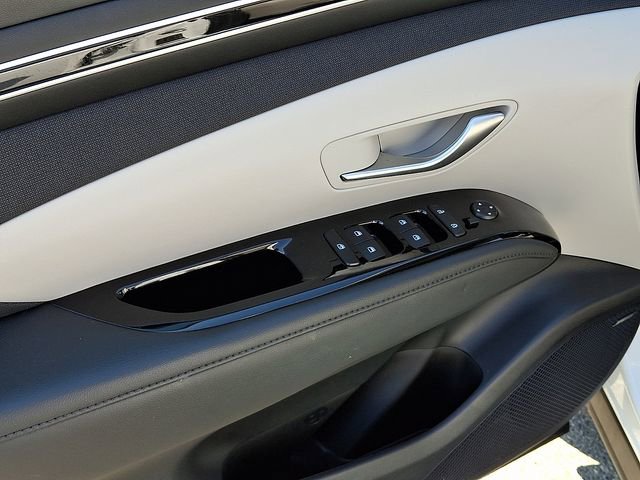 Used 2023 Hyundai Tucson Limited image 12