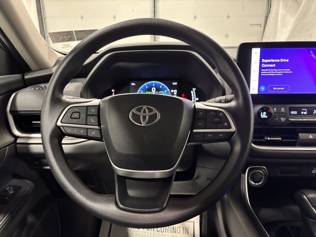 Used 2026 Toyota Grand Highlander AWD image 17