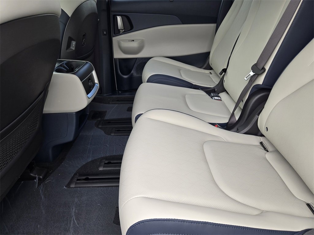 New 2026 Kia Carnival EX image 21