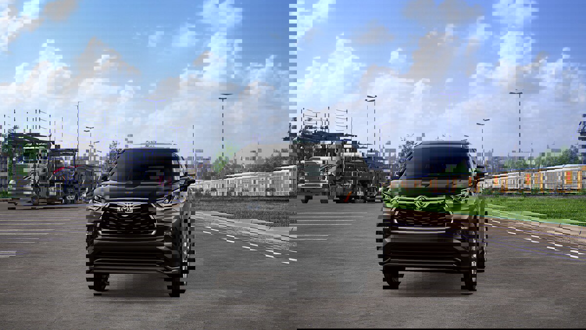 New 2026 Toyota Highlander Limited image 18