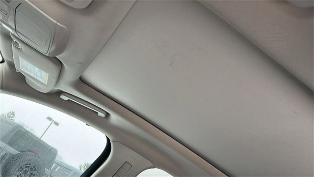 Used 2024 Ford Edge SEL w/ Convenience Package image 9