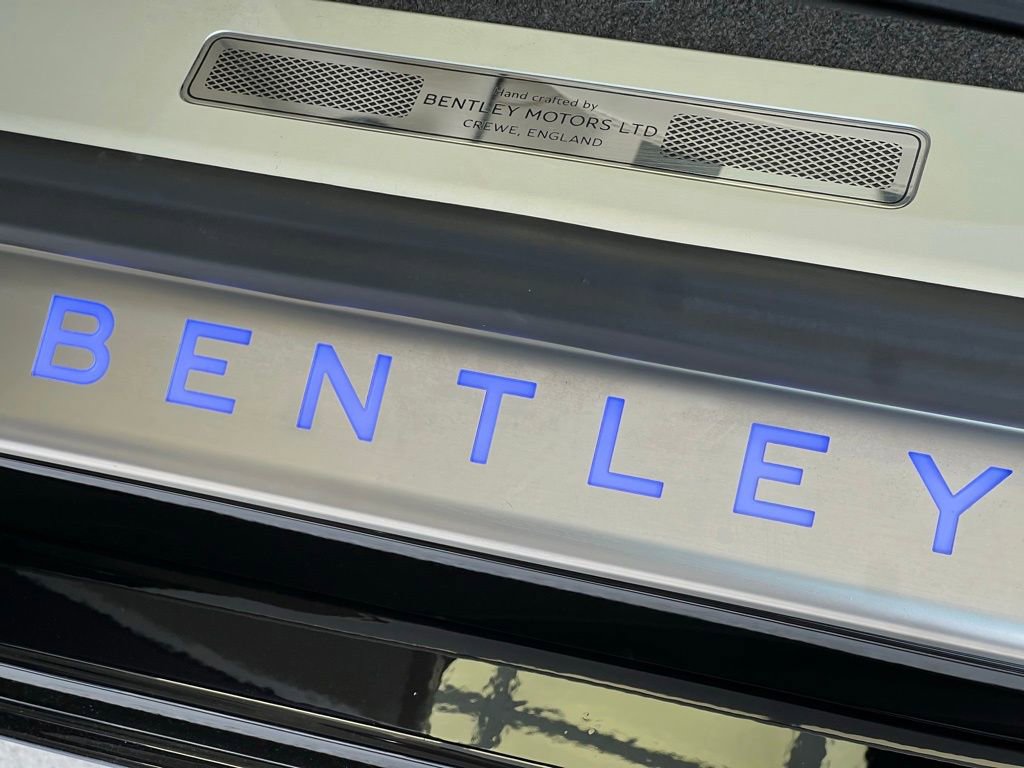Used 2020 Bentley Continental GT image 15