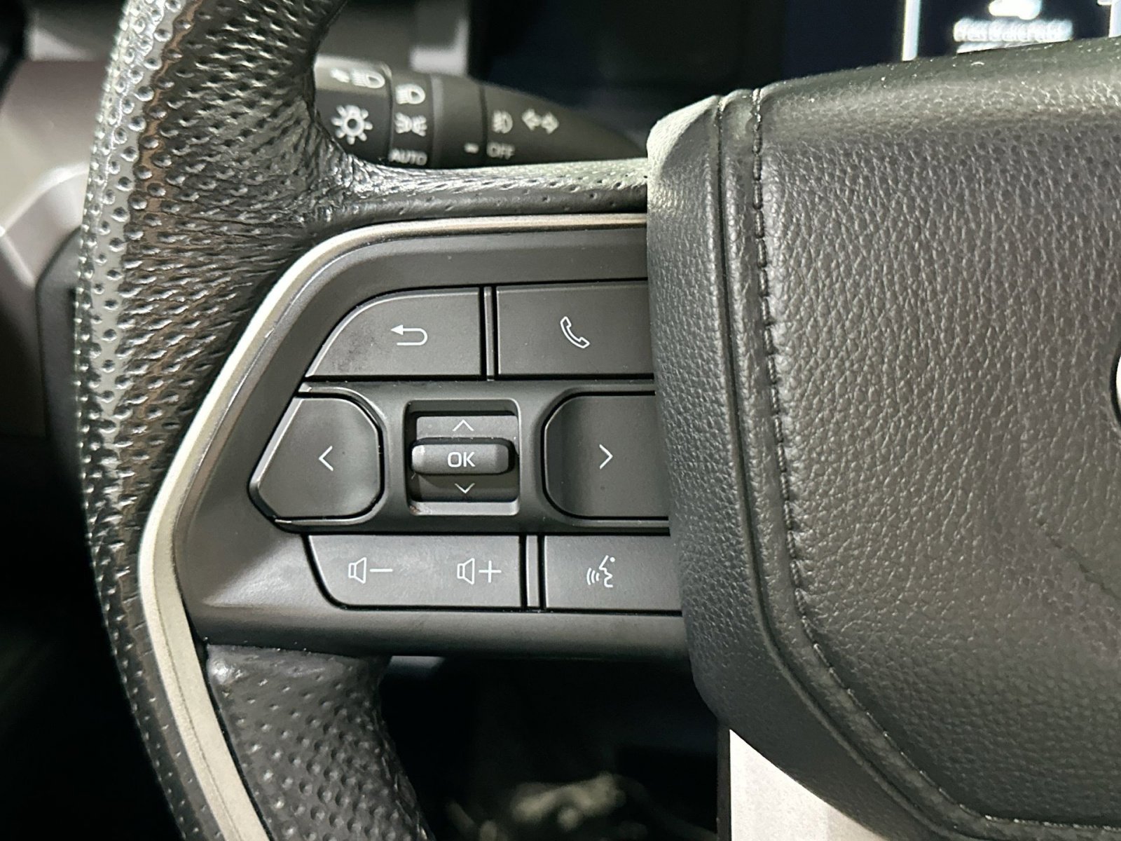 Used 2024 Toyota Tacoma SR5 image 20