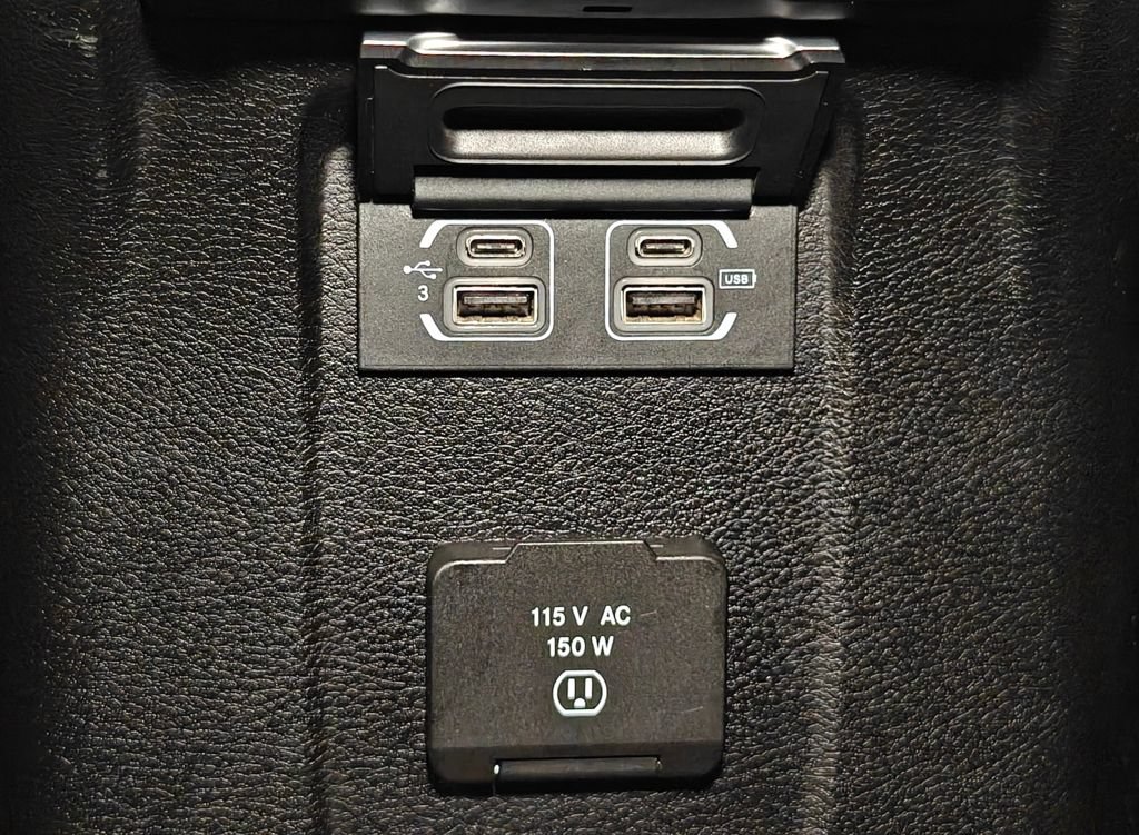 Used 2018 Jeep Wrangler Unlimited Rubicon AWD/4WD image 28