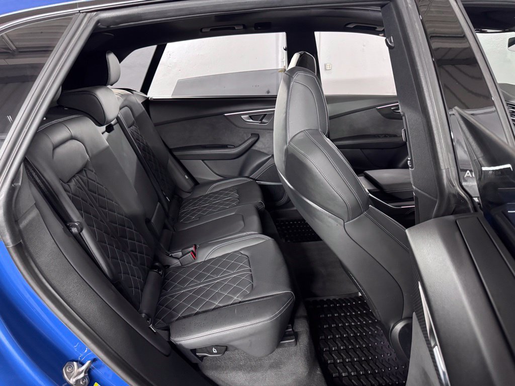 Used 2024 Audi SQ8 Premium Plus AWD/4WD image 42