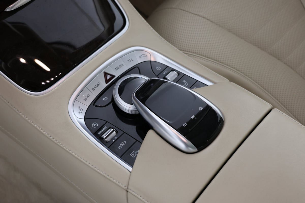 Used 2020 Mercedes-Benz S 560 4MATIC Sedan image 26
