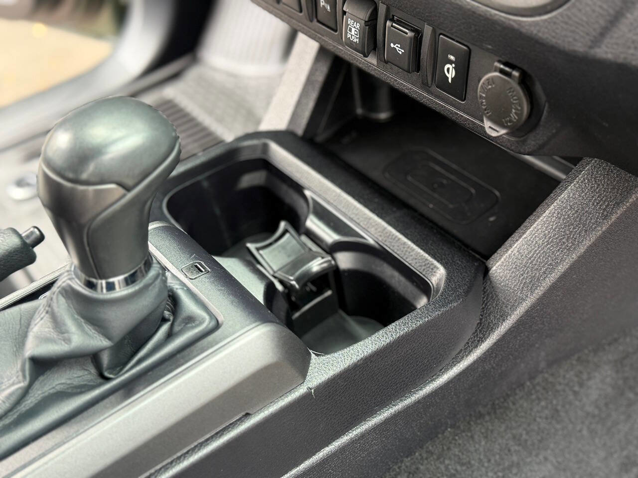 Used 2022 Toyota Tacoma TRD Off-Road image 52