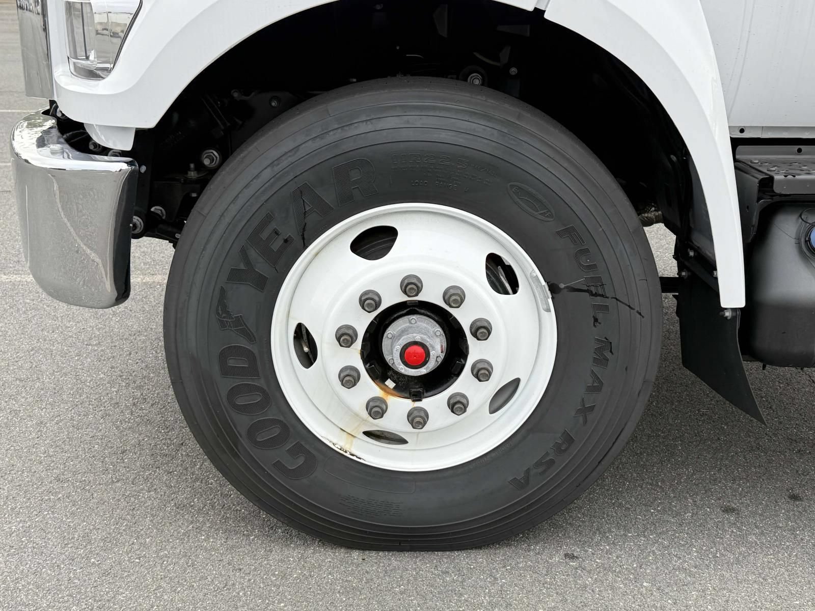 New 2025 Ford F750 2WD Regular Cab Super Duty image 7