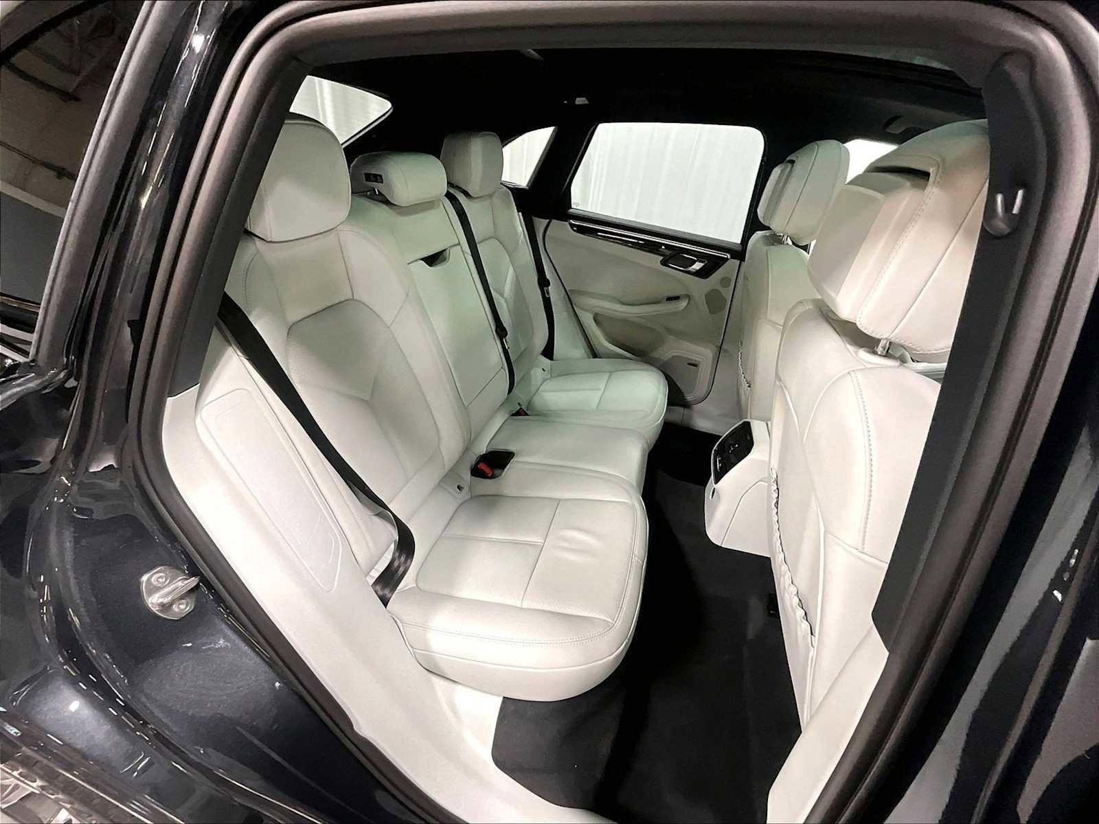 Used 2026 Porsche Macan S image 33