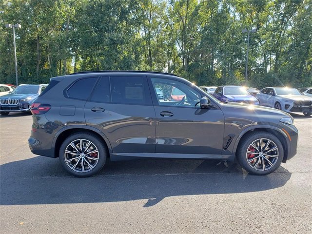 New 2026 BMW X5 M60i image 8
