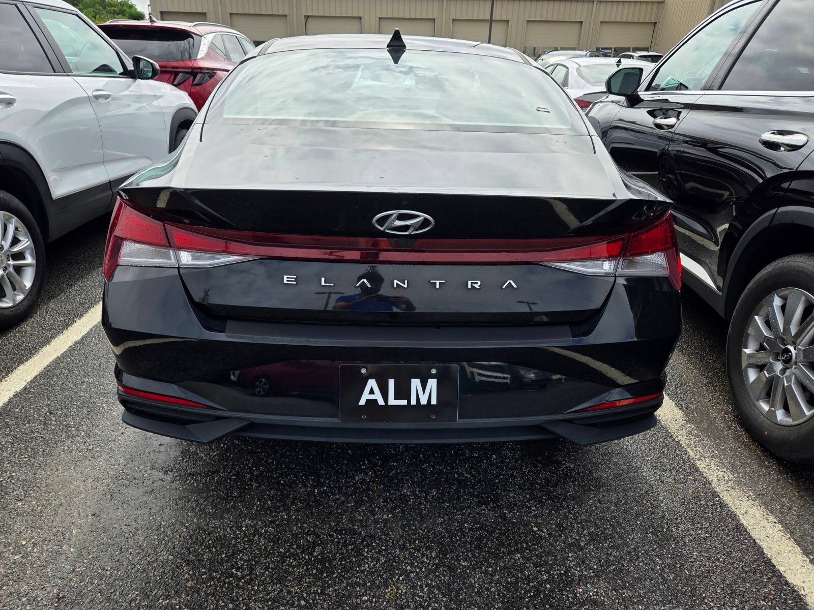 Used 2023 Hyundai Elantra SEL FWD image 8