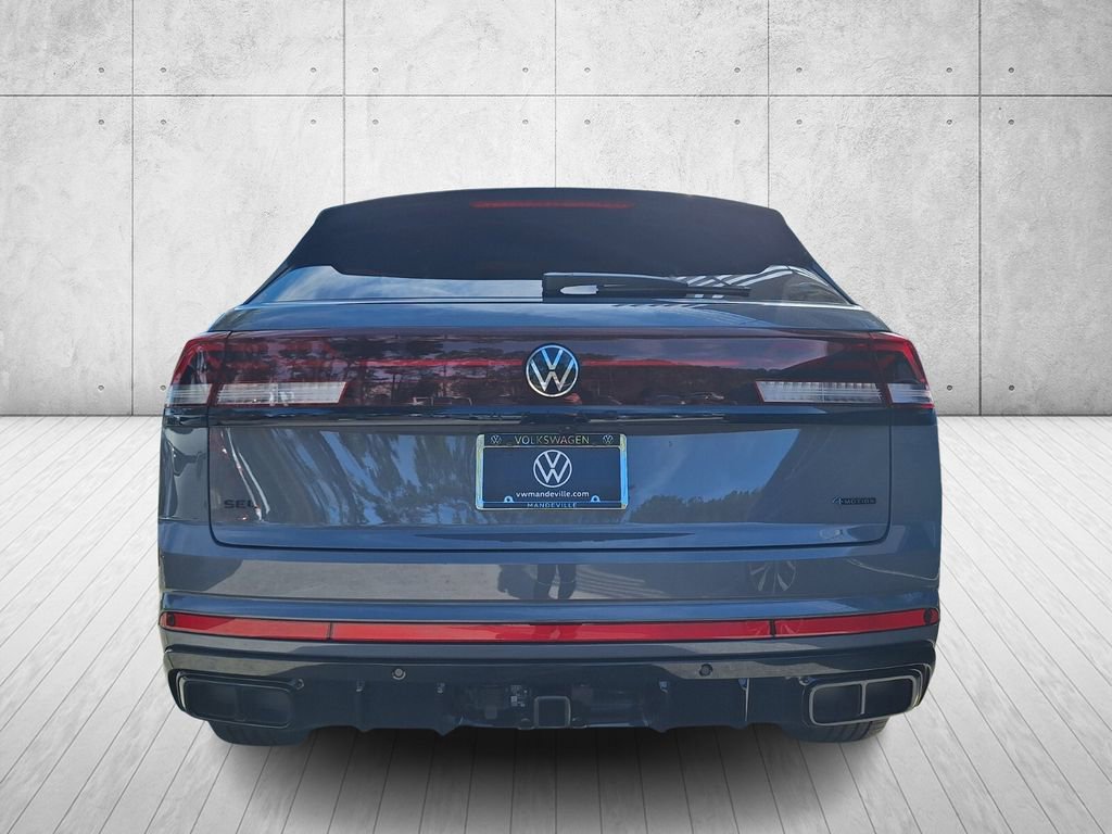 New 2026 Volkswagen Atlas Cross Sport SEL R-Line image 4