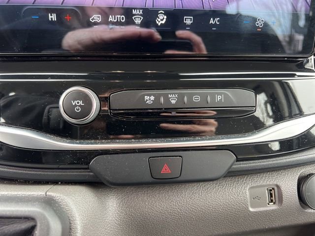 Used 2024 Ford Transit 350 XLT image 20