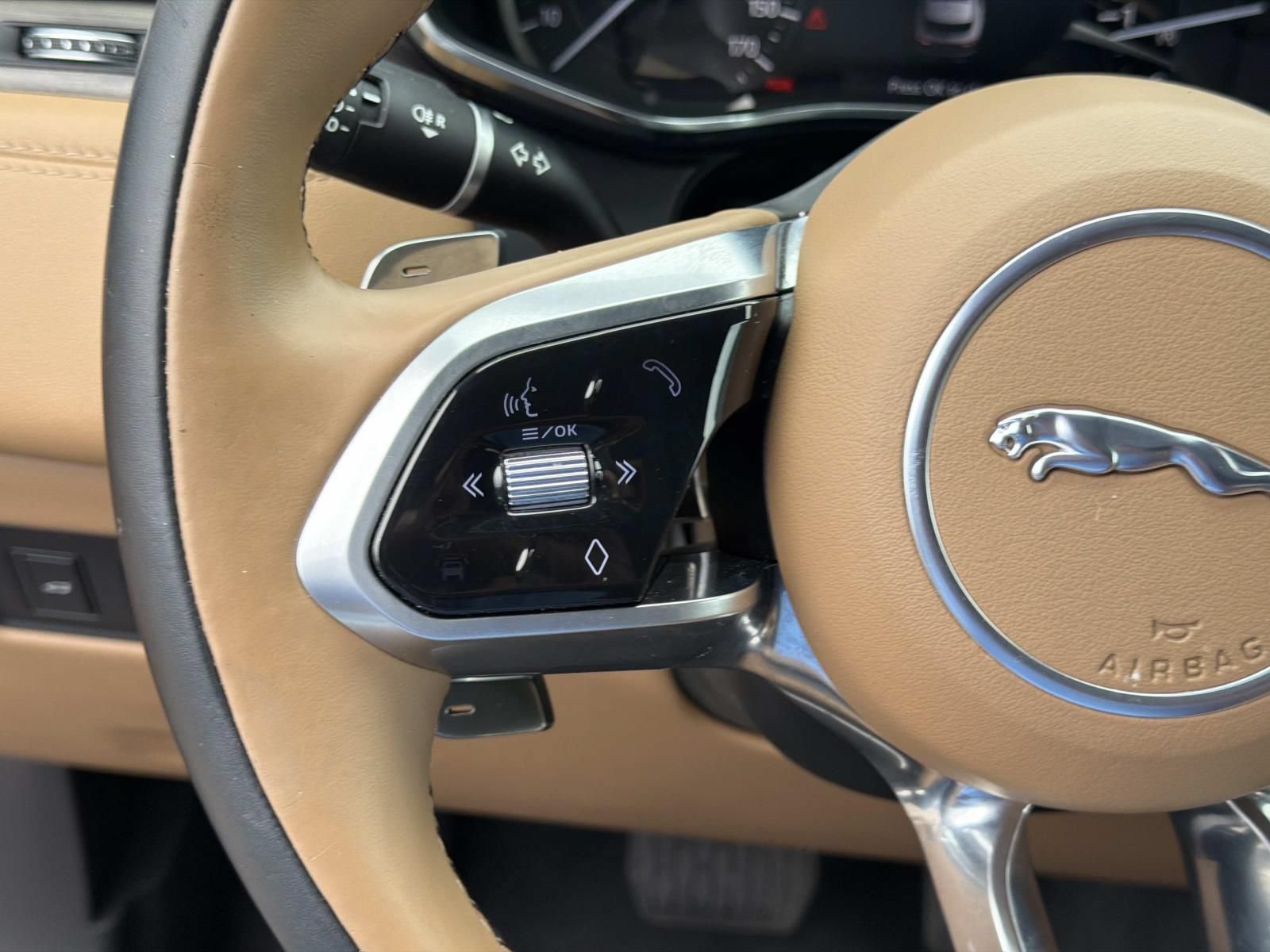 Used 2023 Jaguar F-PACE S AWD/4WD image 23