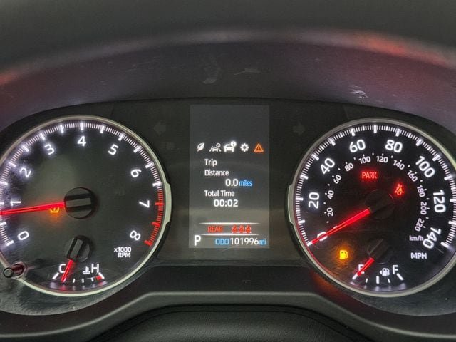 Used 2020 Toyota RAV4 LE FWD image 26