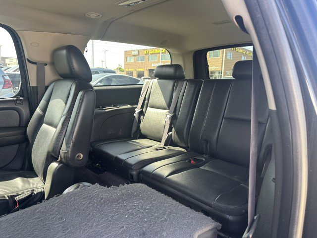 Used 2011 Chevrolet Suburban LTZ RWD image 17