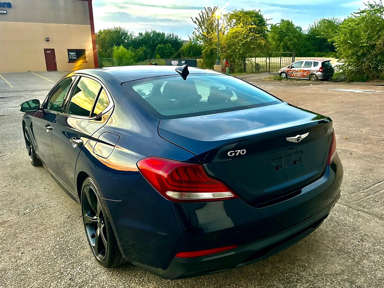Used 2019 Genesis G70 2.0T Advanced w/ Sport Package RWD image 4
