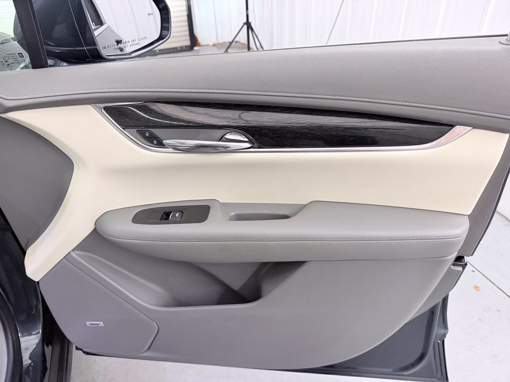 Used 2020 Cadillac XT6 Premium Luxury FWD image 54