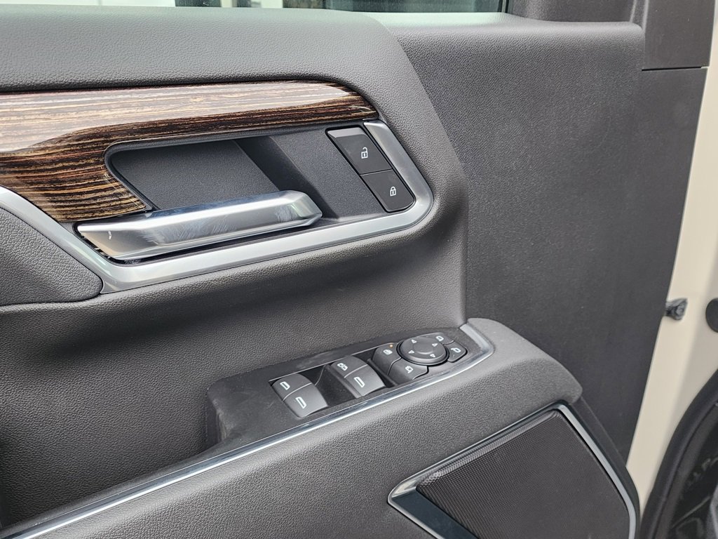 New 2026 GMC Sierra 2500 SLE w/ SLE Value Package; image 16