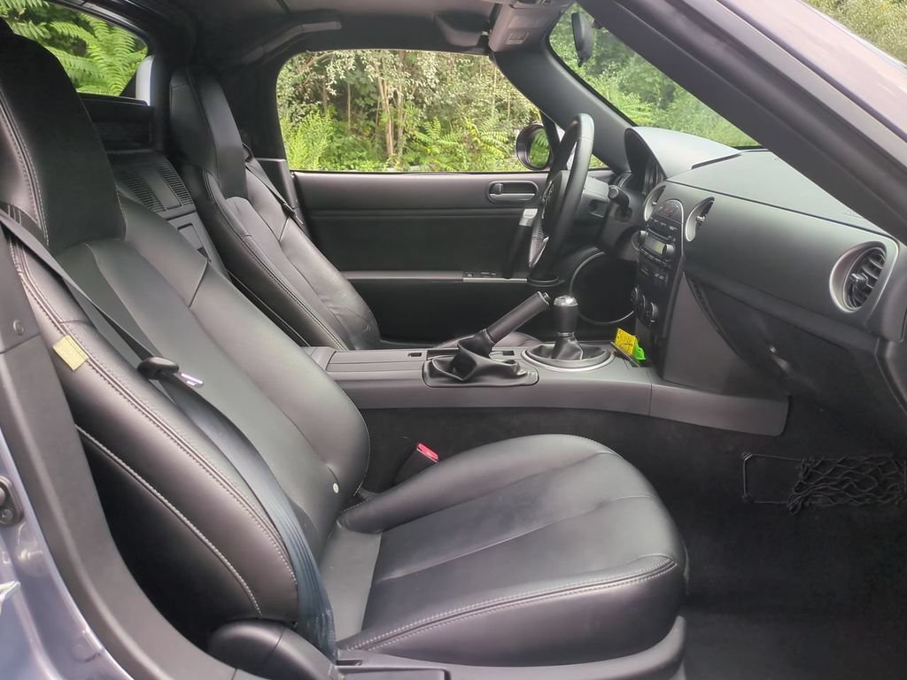 Used 2007 MAZDA MX-5 Miata Grand Touring w/ Premium Pkg RWD image 22