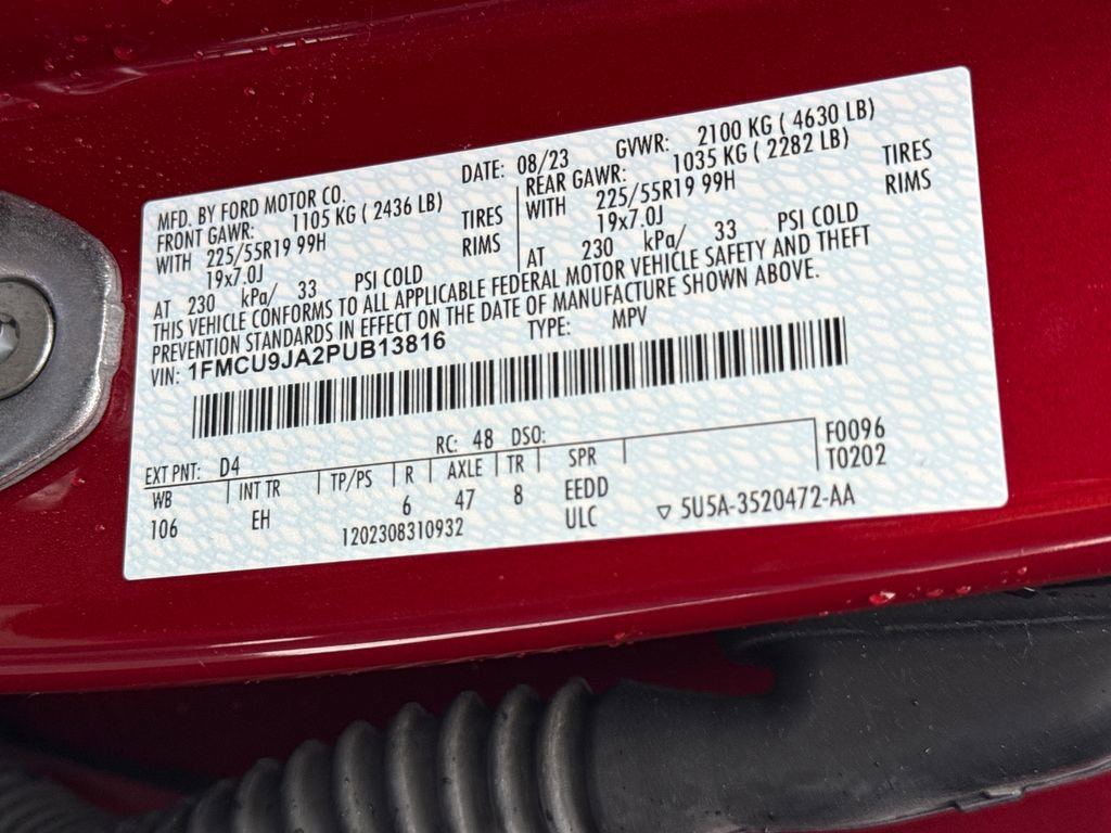 Used 2023 Ford Escape Platinum image 29