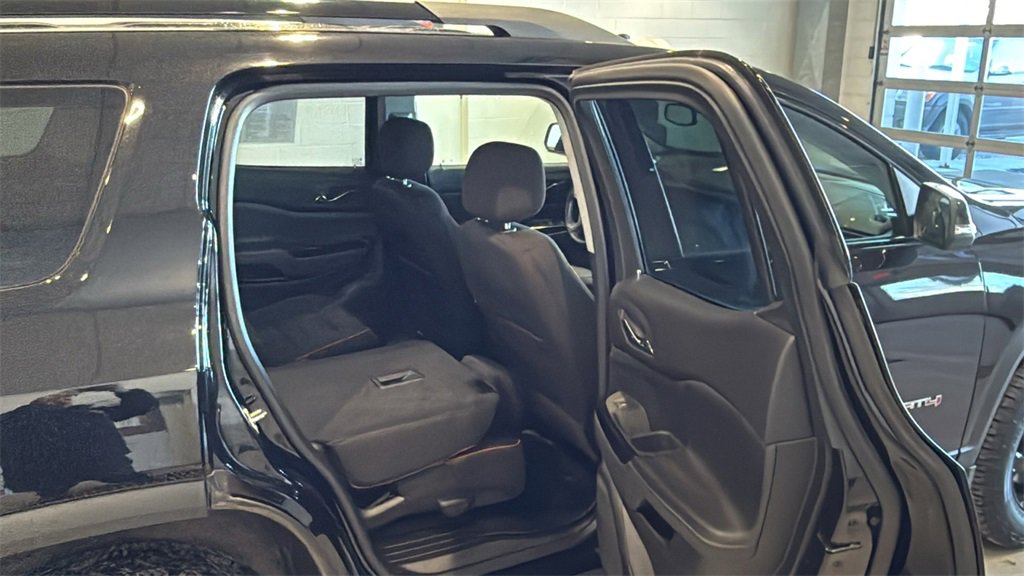Used 2023 GMC Acadia AT4 w/ Trailering Package image 15