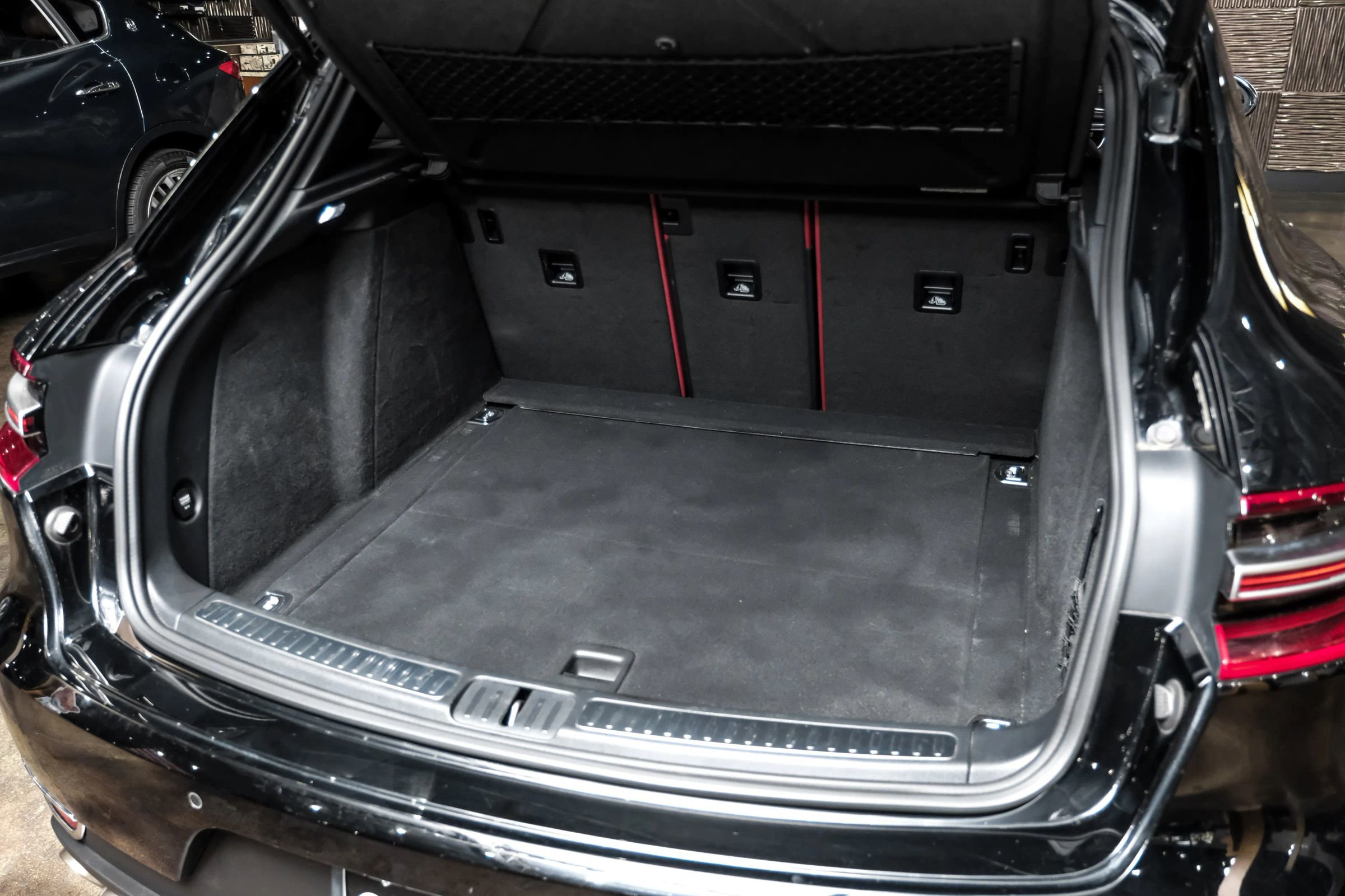 Used 2017 Porsche Macan S image 58