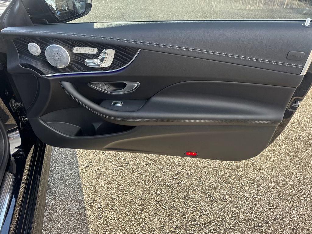 Used 2018 Mercedes-Benz E 400 E 400 image 21