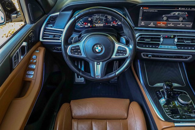 Used 2022 BMW X7 xDrive40i w/ M Sport Package image 17