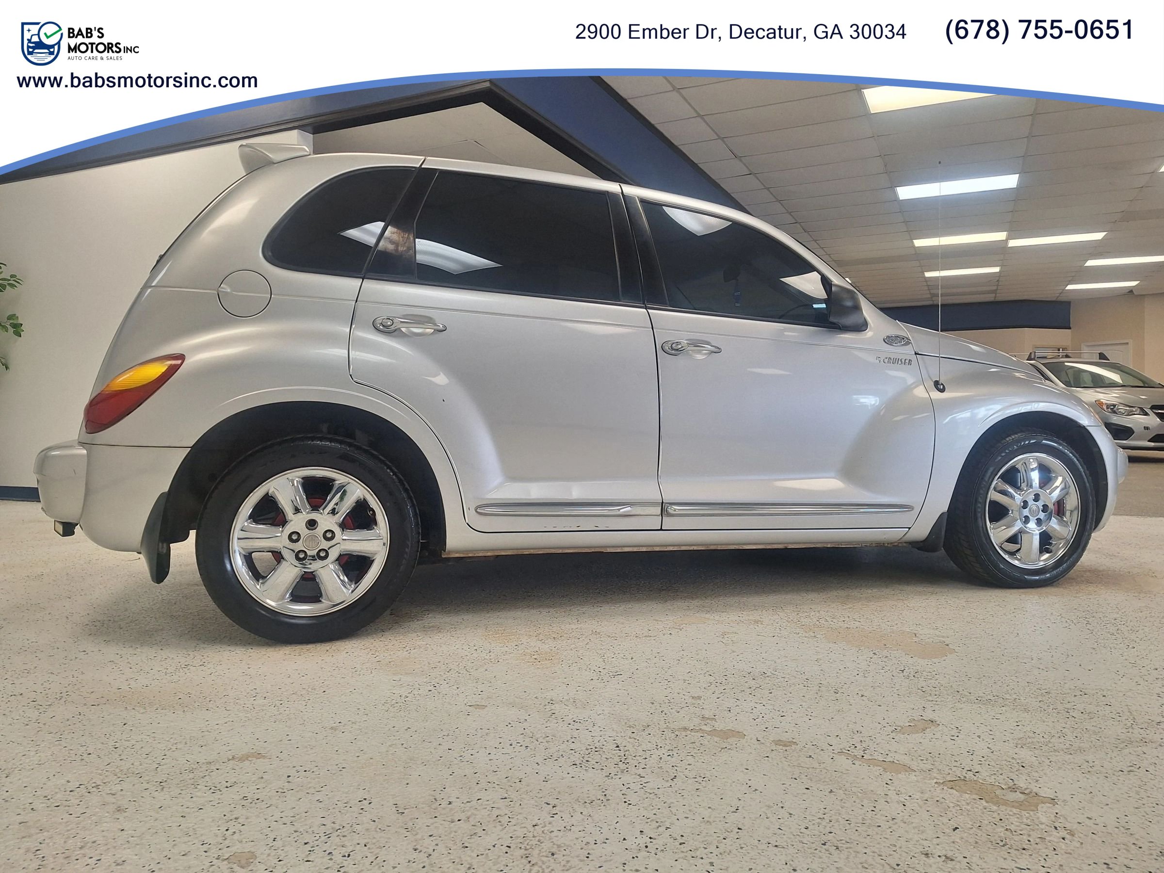 Used 2004 Chrysler PT Cruiser Limited FWD image 3