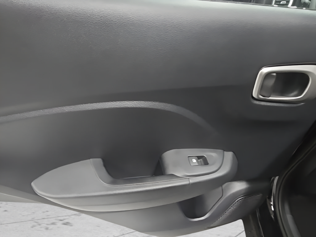 New 2026 Hyundai Venue SEL FWD image 15