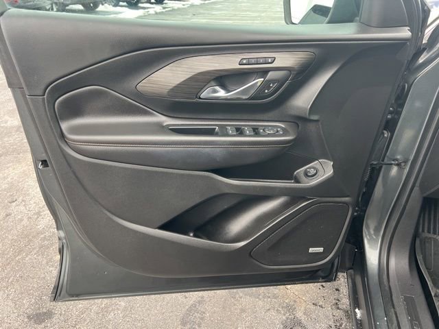 Used 2020 GMC Terrain SLT image 27