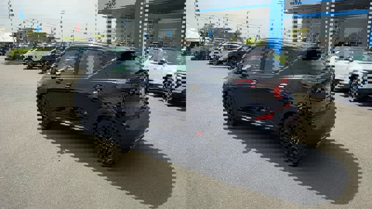 Used 2023 Chevrolet Bolt EUV Premier w/ Sun & Sound Package image 5