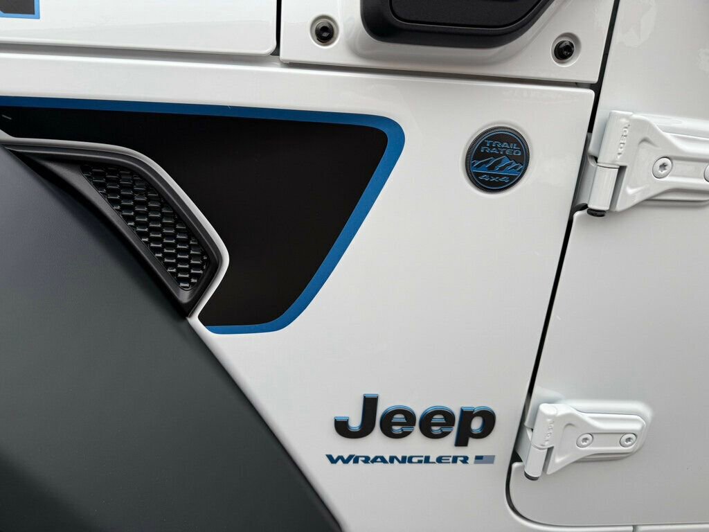Used 2023 Jeep Wrangler Unlimited Rubicon 4xe image 19