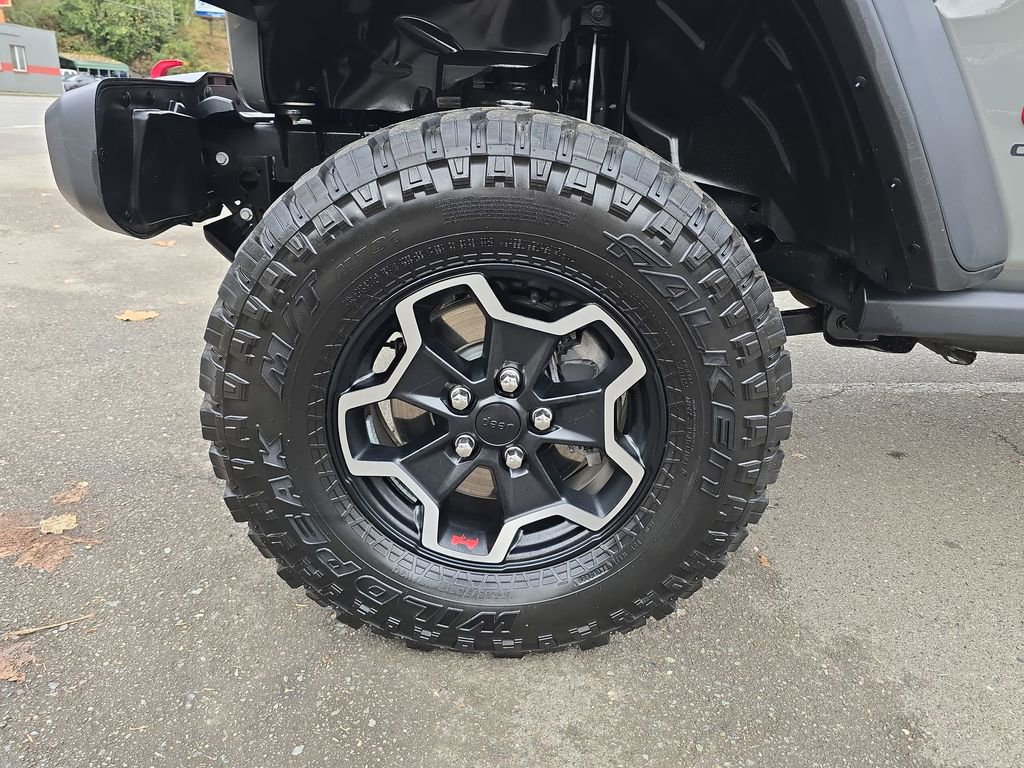 Used 2023 Jeep Gladiator Rubicon w/ Cold Weather Group image 35