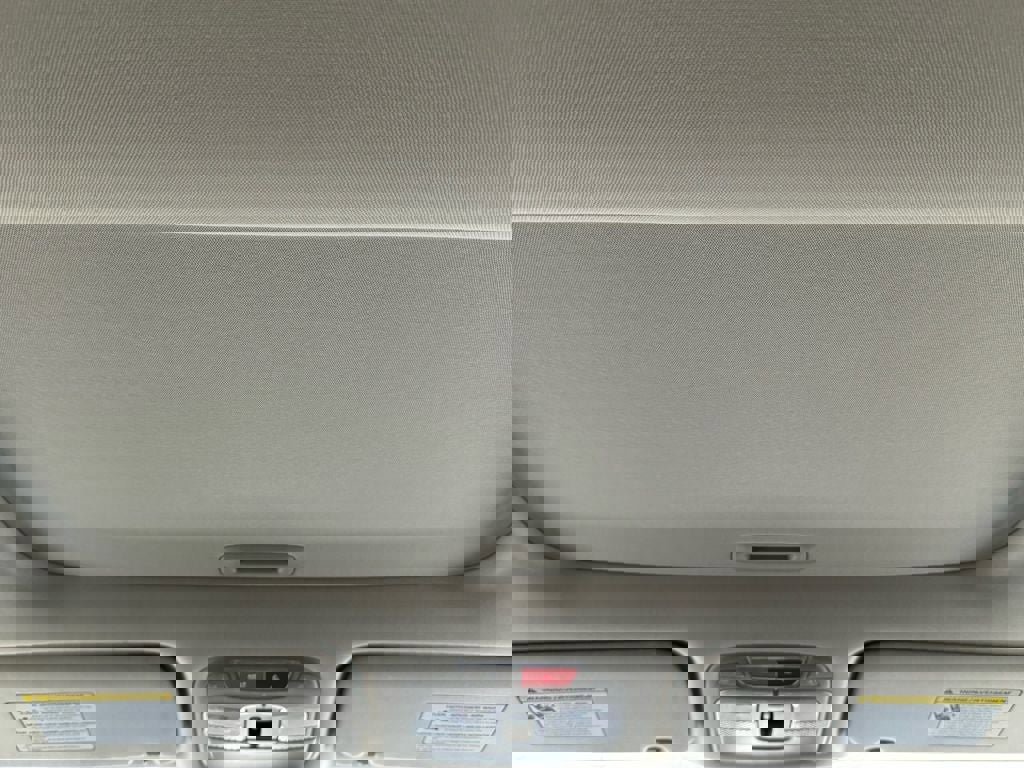 Used 2025 Kia Telluride S image 27