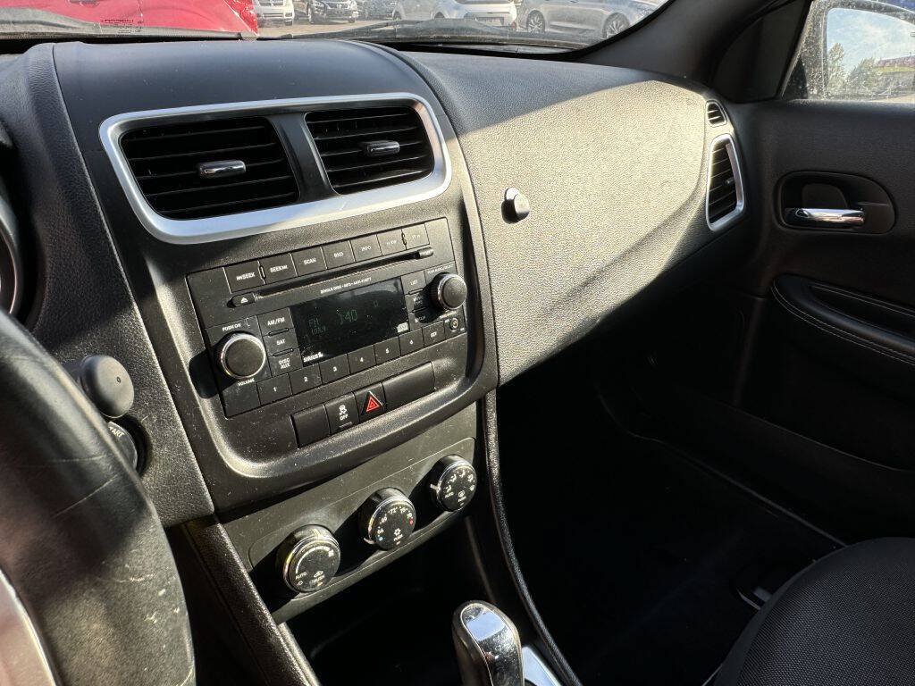 Used 2013 Dodge Avenger SXT w/ Rallye Appearance Group FWD image 10