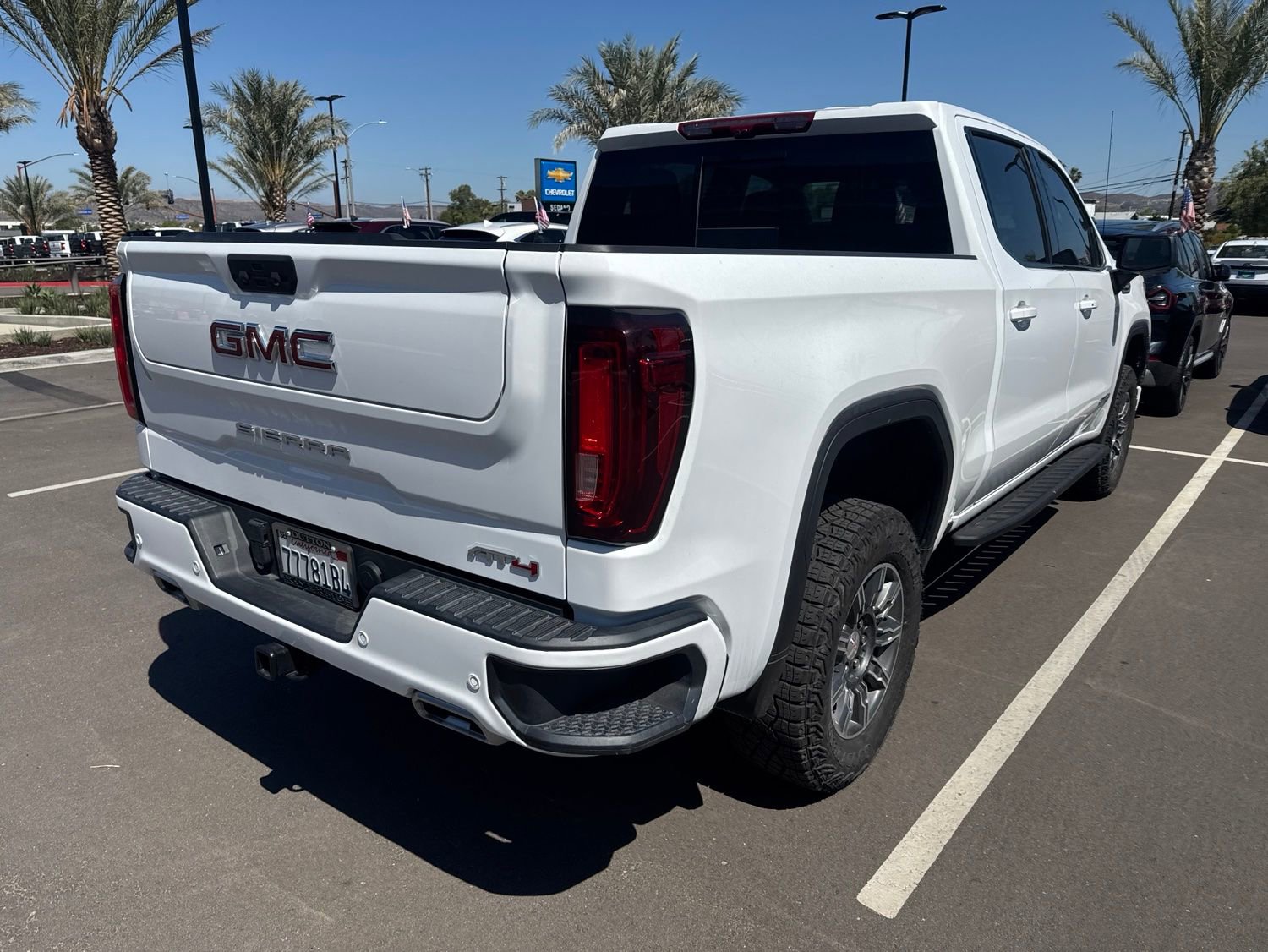 Used 2024 GMC Sierra 1500 AT4 w/ Technology Package AWD/4WD image 16