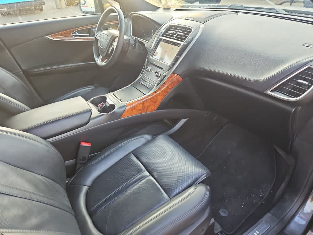 Used 2019 Lincoln Nautilus Reserve w/ Driver Assistance Package FWD image 13