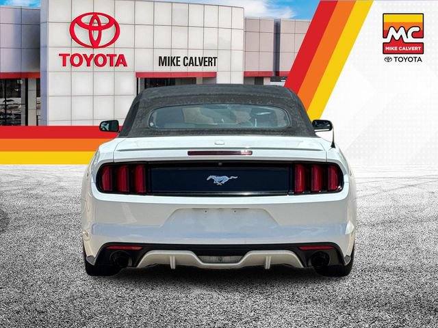 Used 2017 Ford Mustang Premium RWD image 4