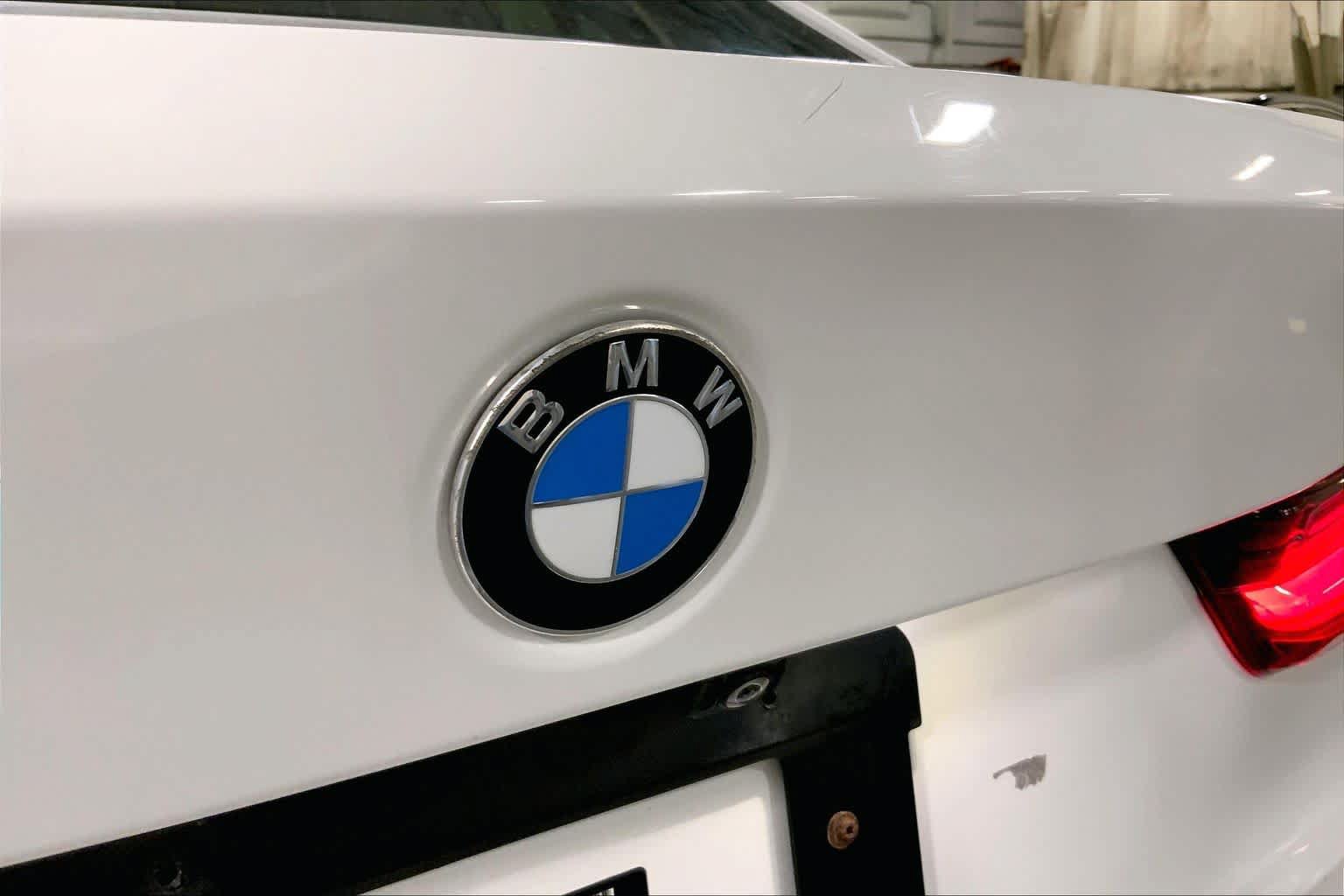 Used 2020 BMW 330i xDrive Sedan w/ Convenience Package AWD/4WD image 31