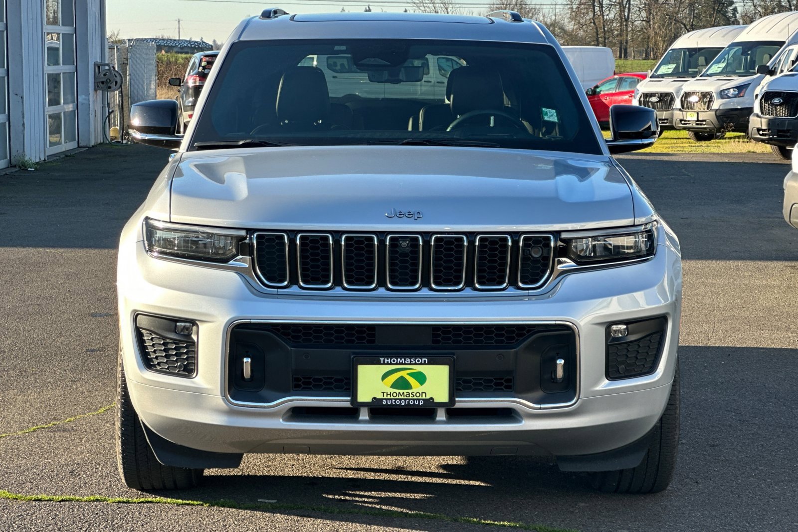 Used 2022 Jeep Grand Cherokee L Overland w/ Advanced Protech Group III image 9